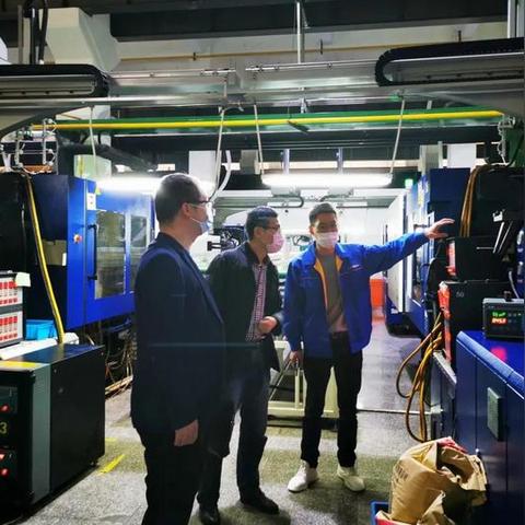 质疑：2025澳门正版挂牌最新版本同澳门管家一码,深入解答解释定义-小心不实的假包装惑